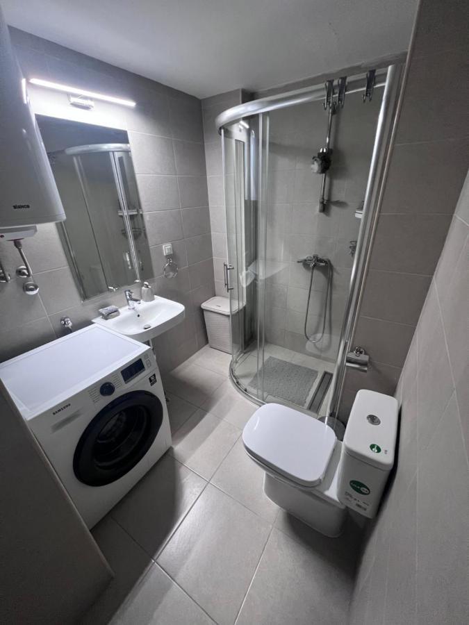 Urban Apartment *